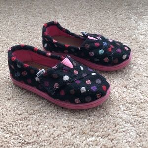 TOMS little girls shoes